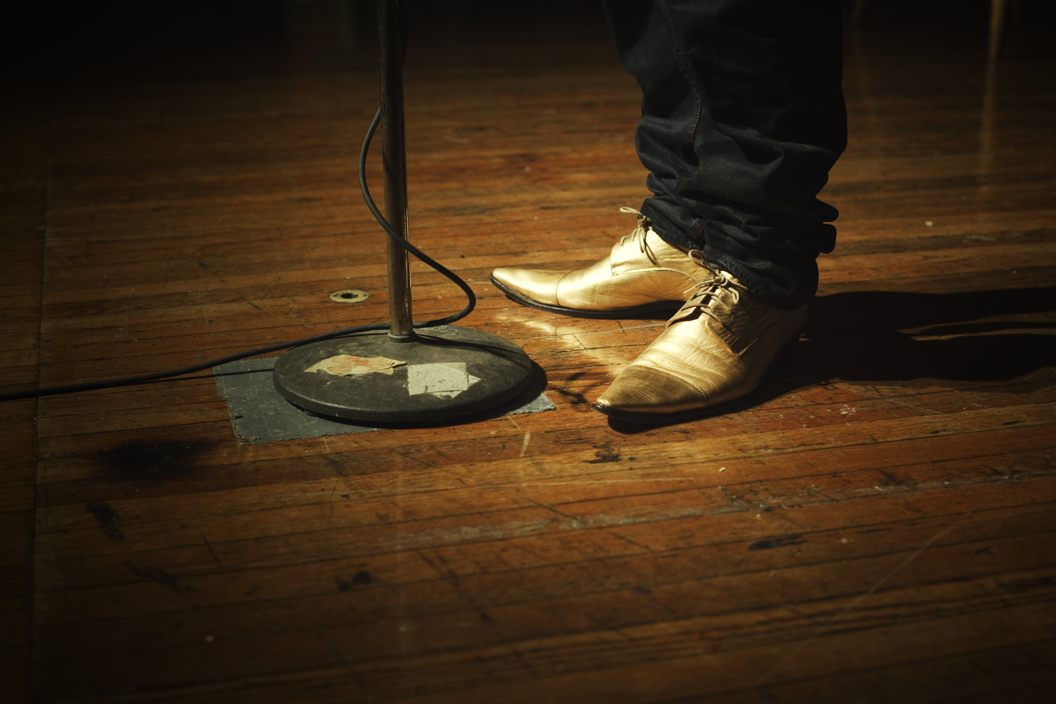 Gold Shoes at the Mic – The Moth Mainstage