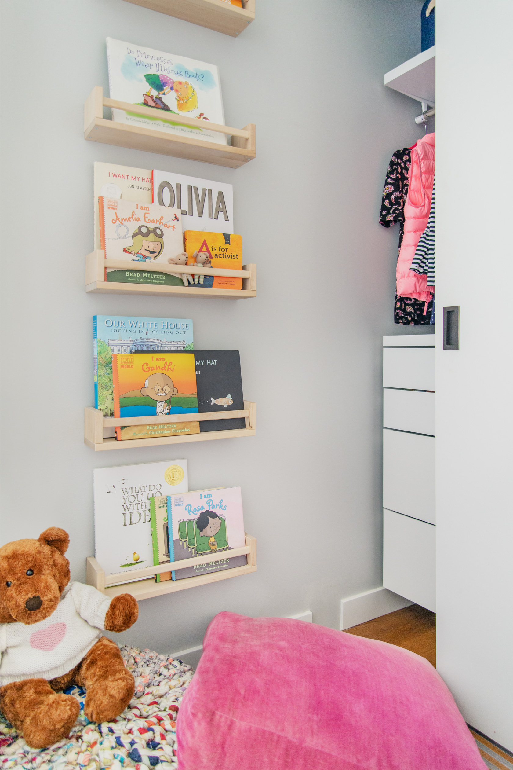 A Retreat for World Travelers – Board & Vellum – Interior Design, Finishes & Furnishings
